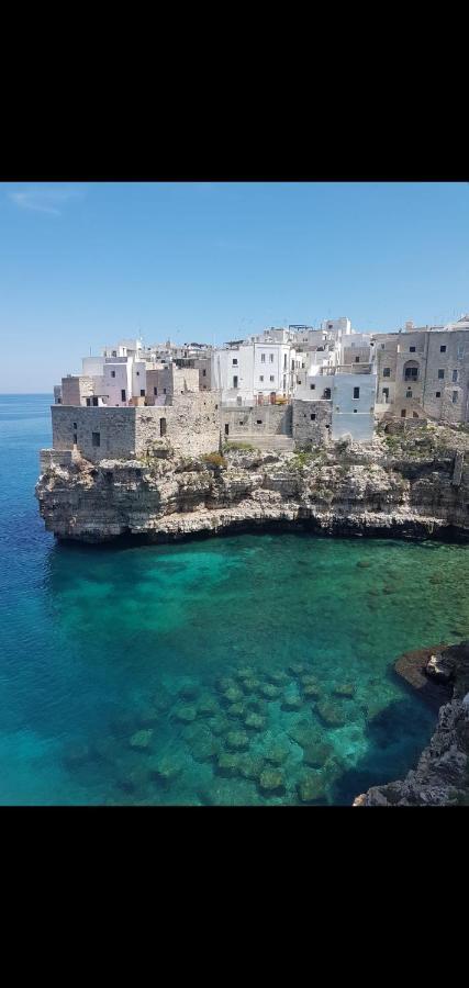 فيلا Polignano A Mare: Sulla Piazza Di Domenico Modugno المظهر الخارجي الصورة